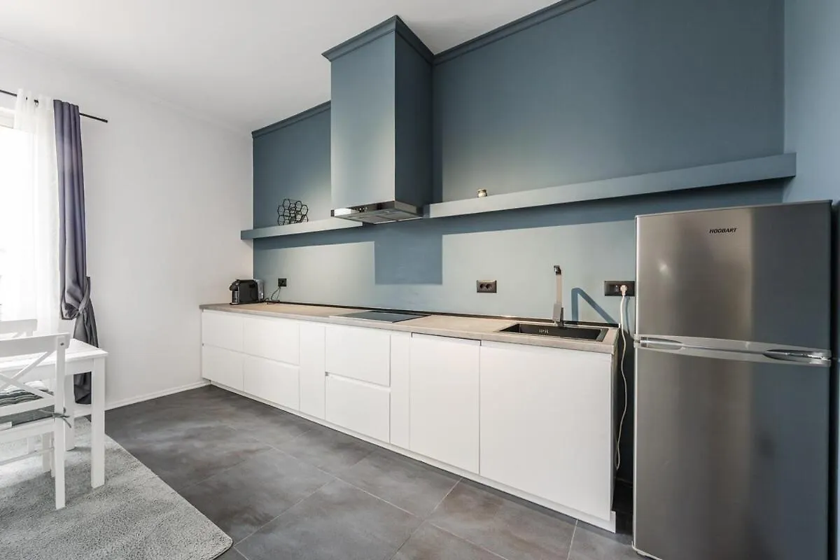 Modern Apartment With Scenic Views & Earthy Vibes Shkodër
